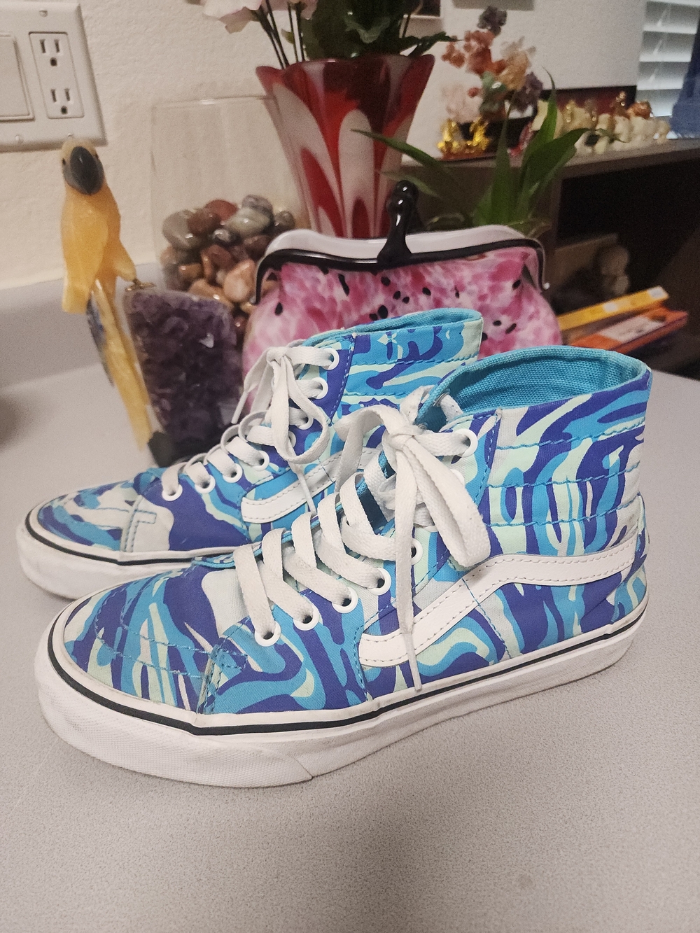 Vans Women's High-Top Sneakers in Blue, Teal, White Wave Print Size 7